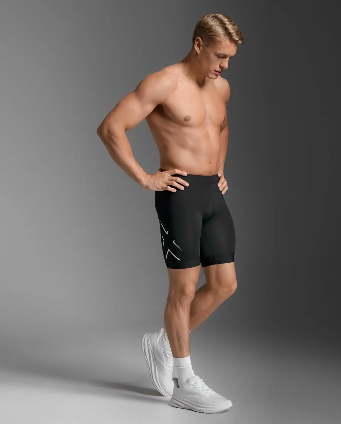 2XU Men's Core Tri 8 Inch Short