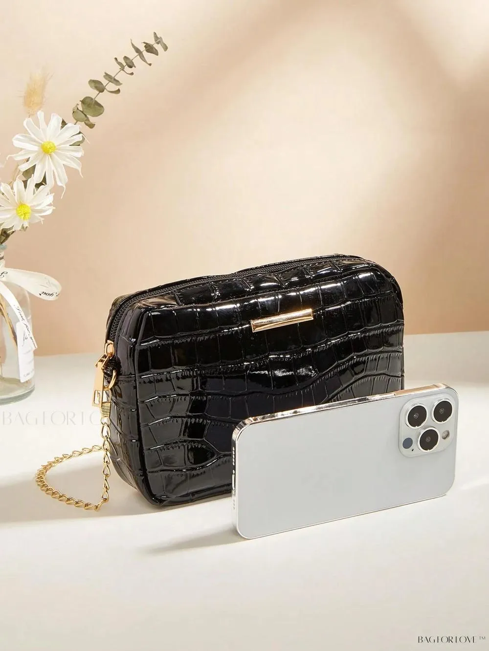 BagForLove - Elegant Women's Shoulder Bag for Everyday Use and Special Occasions