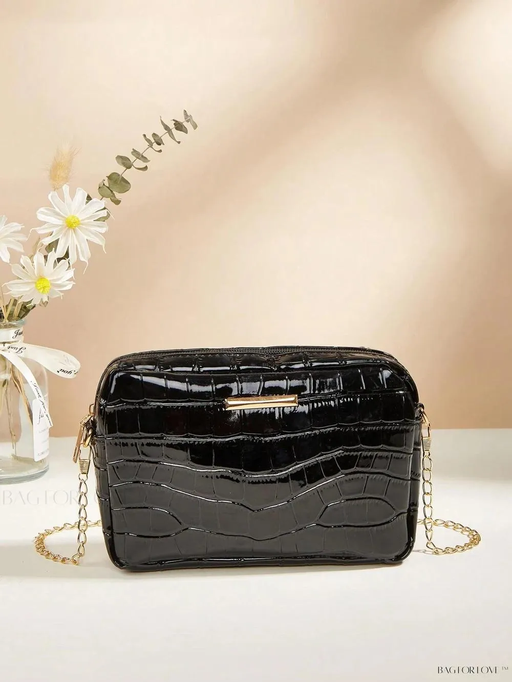 BagForLove - Elegant Women's Shoulder Bag for Everyday Use and Special Occasions