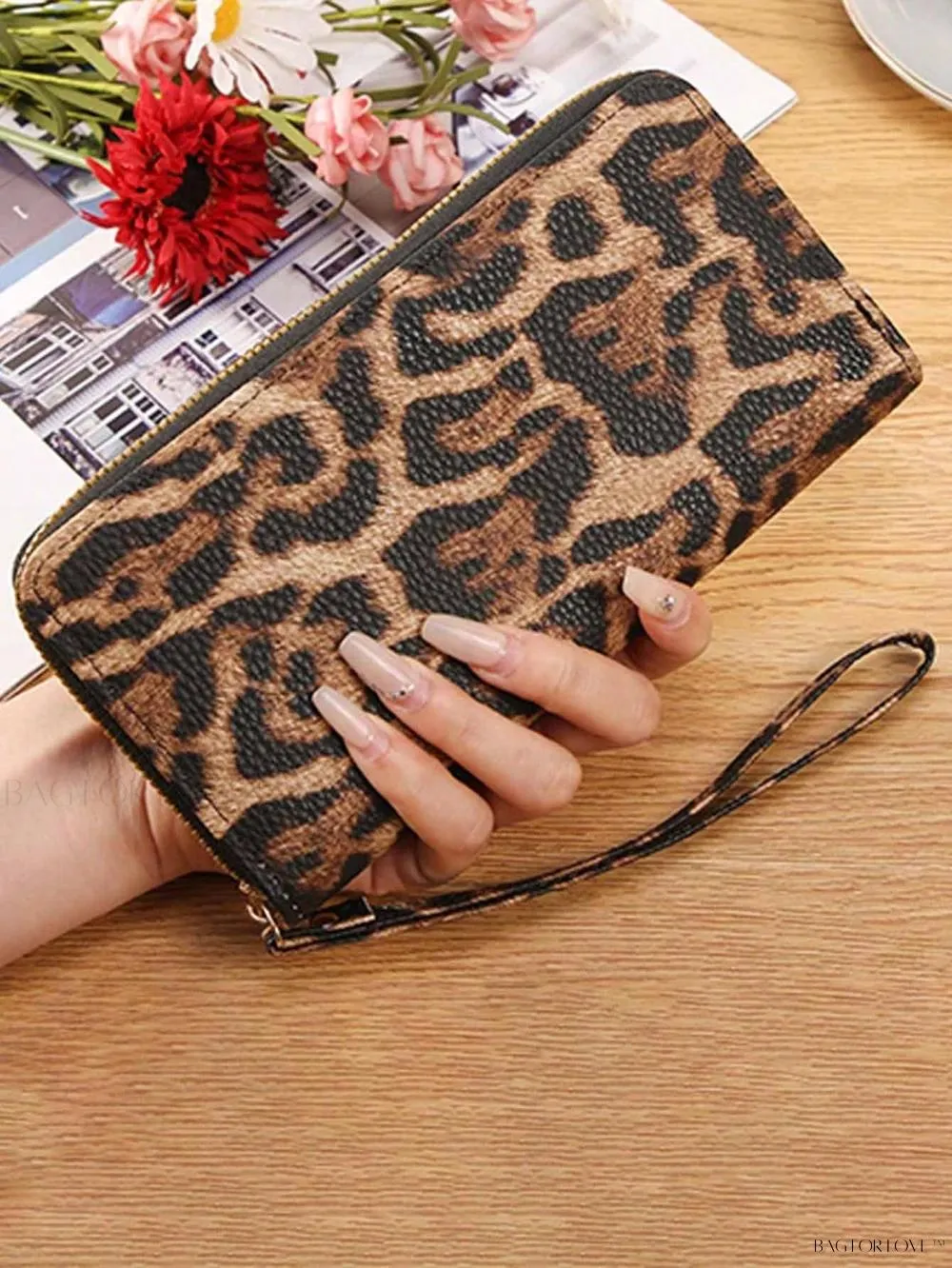 BagForLove - Vintage Inspired Leopard Print Wrist Wallet for Her