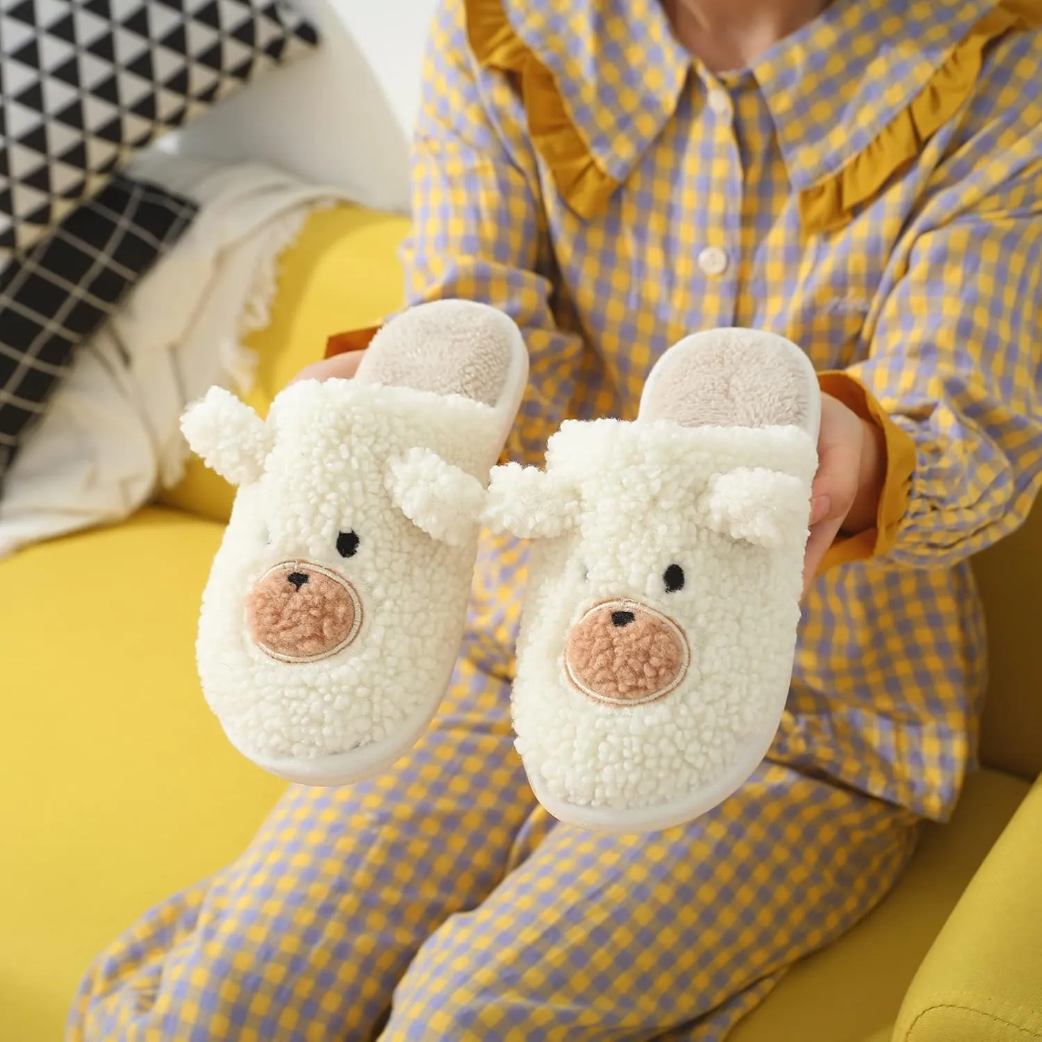 Bear Slippers for Women - Cute Fluffy Memory Foam House Shoes - Warm Plush Anti-Slip Animal Slippers for Indoor & Outdoor