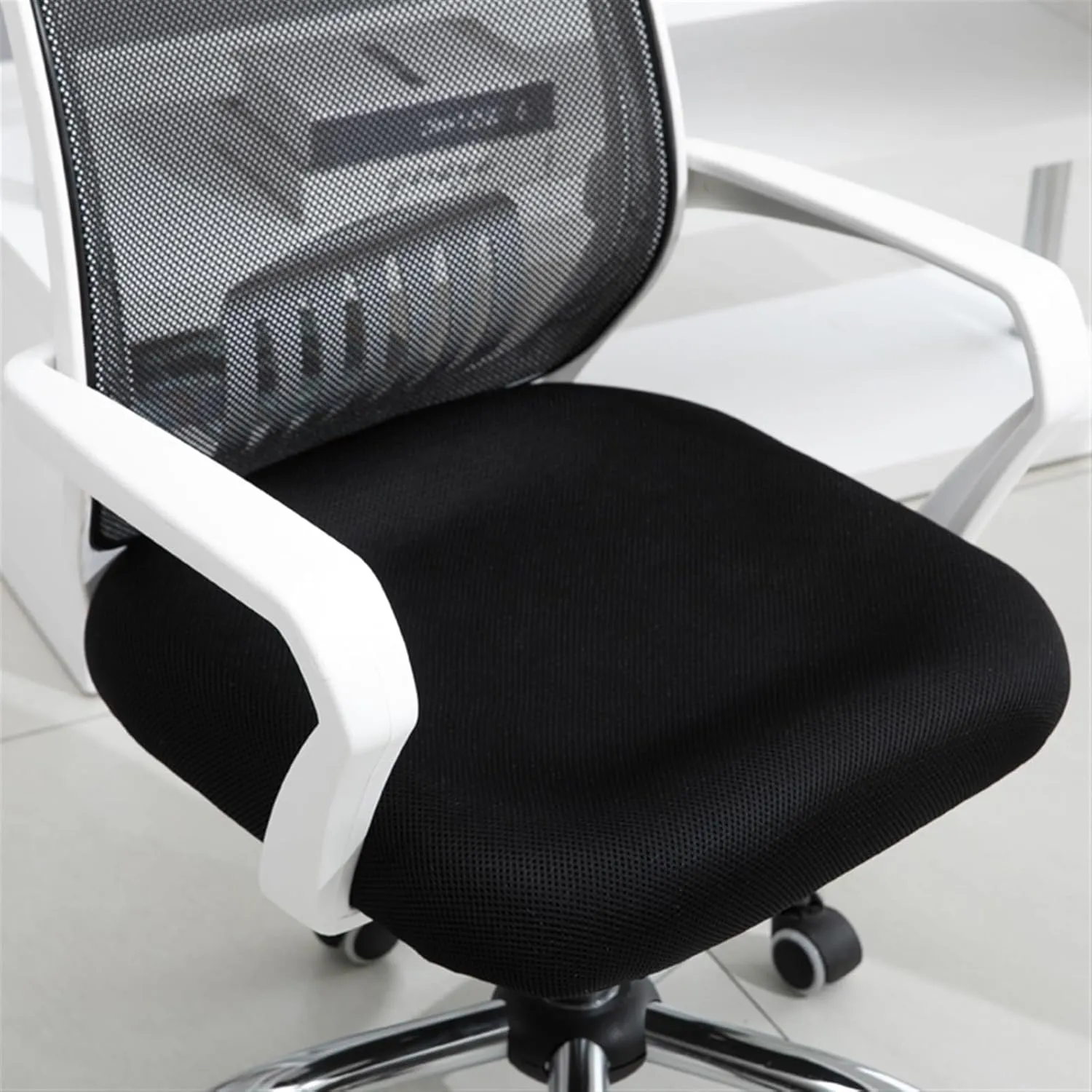 Classic Office Chair Mesh Back Swivel Office Chair Conference Room Chair with Lumbar Support and Fixed Armrests Desk Task Chair(Blue)