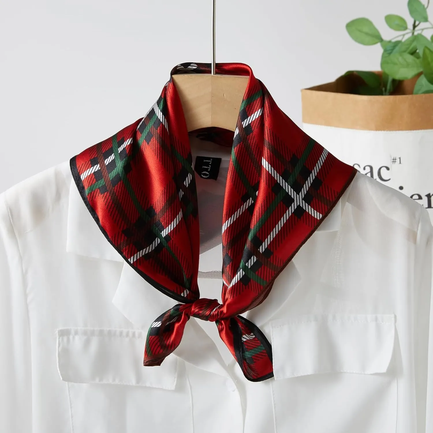 cxzymcln100% Mulberry Silk Neck Scarf 21"x21" Small Square Scarfs for Women Gift Packed