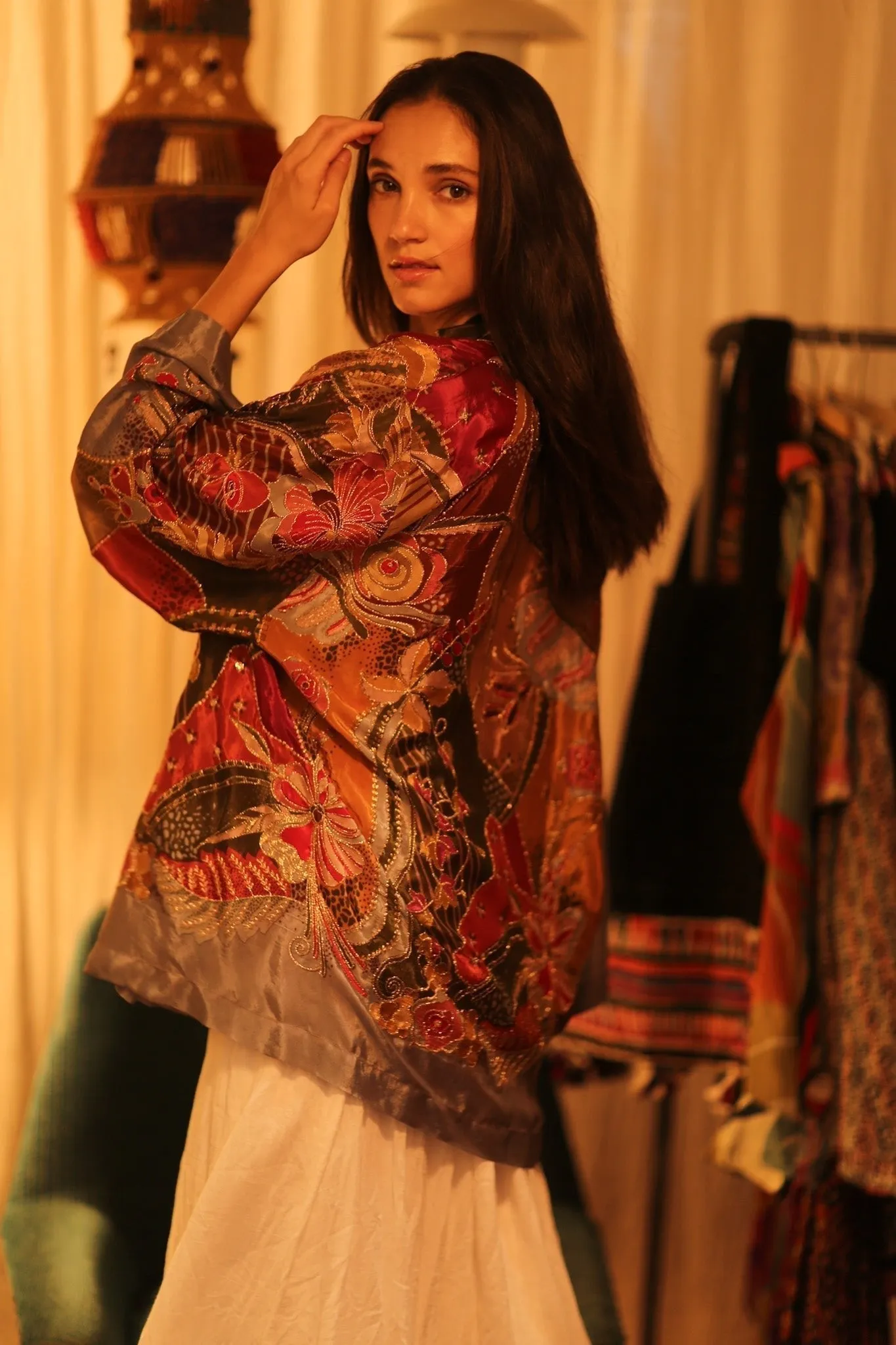 EMBROIDERED SILK SHORT KIMONO CARINE