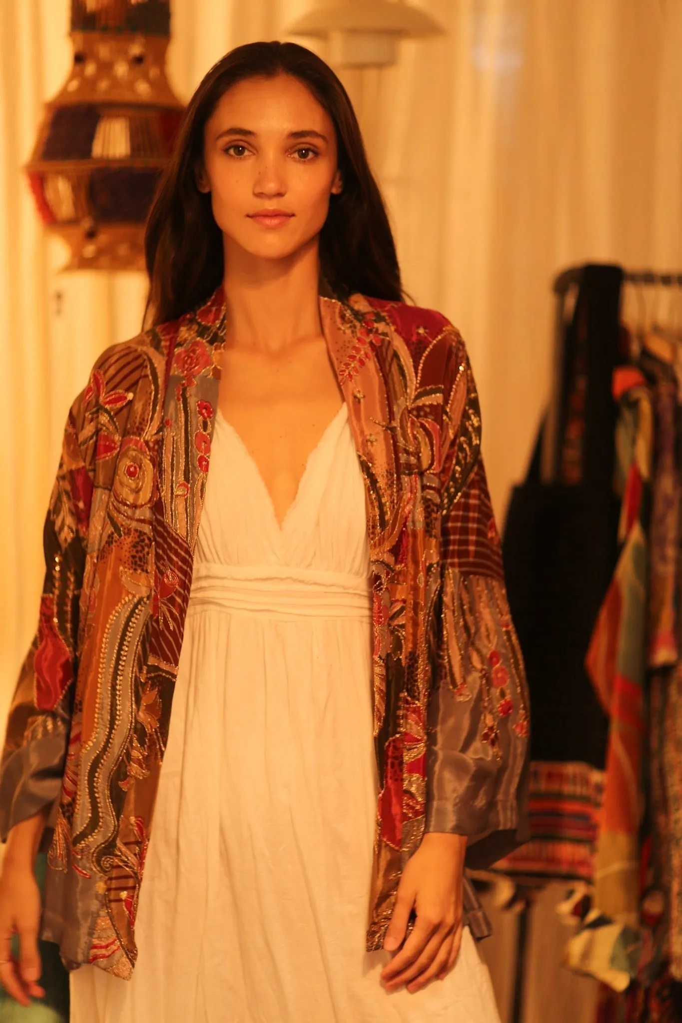 EMBROIDERED SILK SHORT KIMONO CARINE