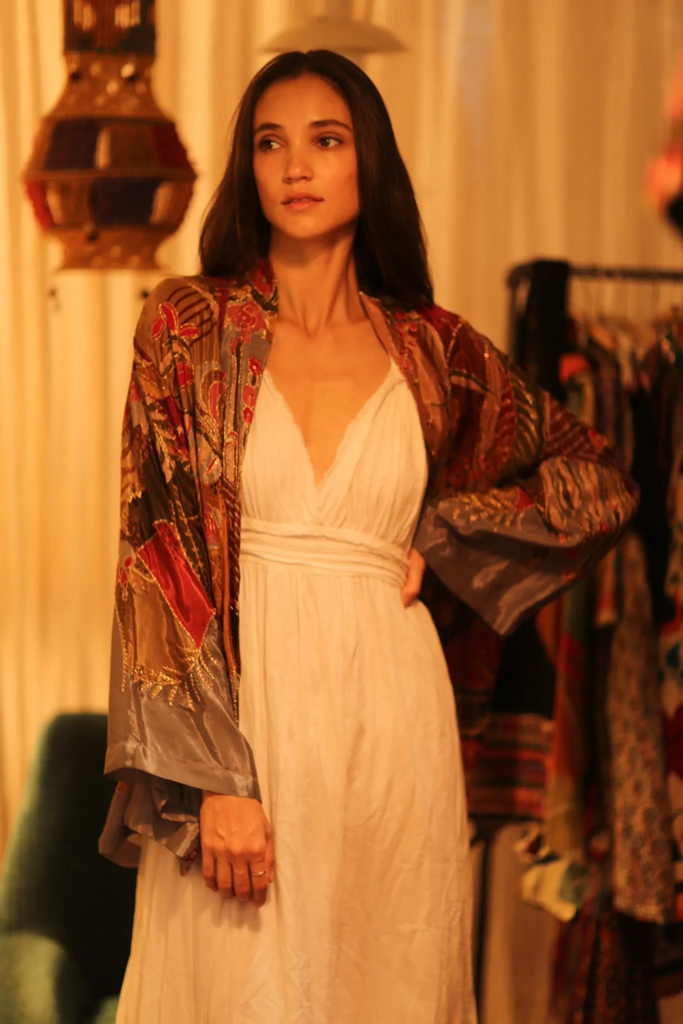 EMBROIDERED SILK SHORT KIMONO CARINE