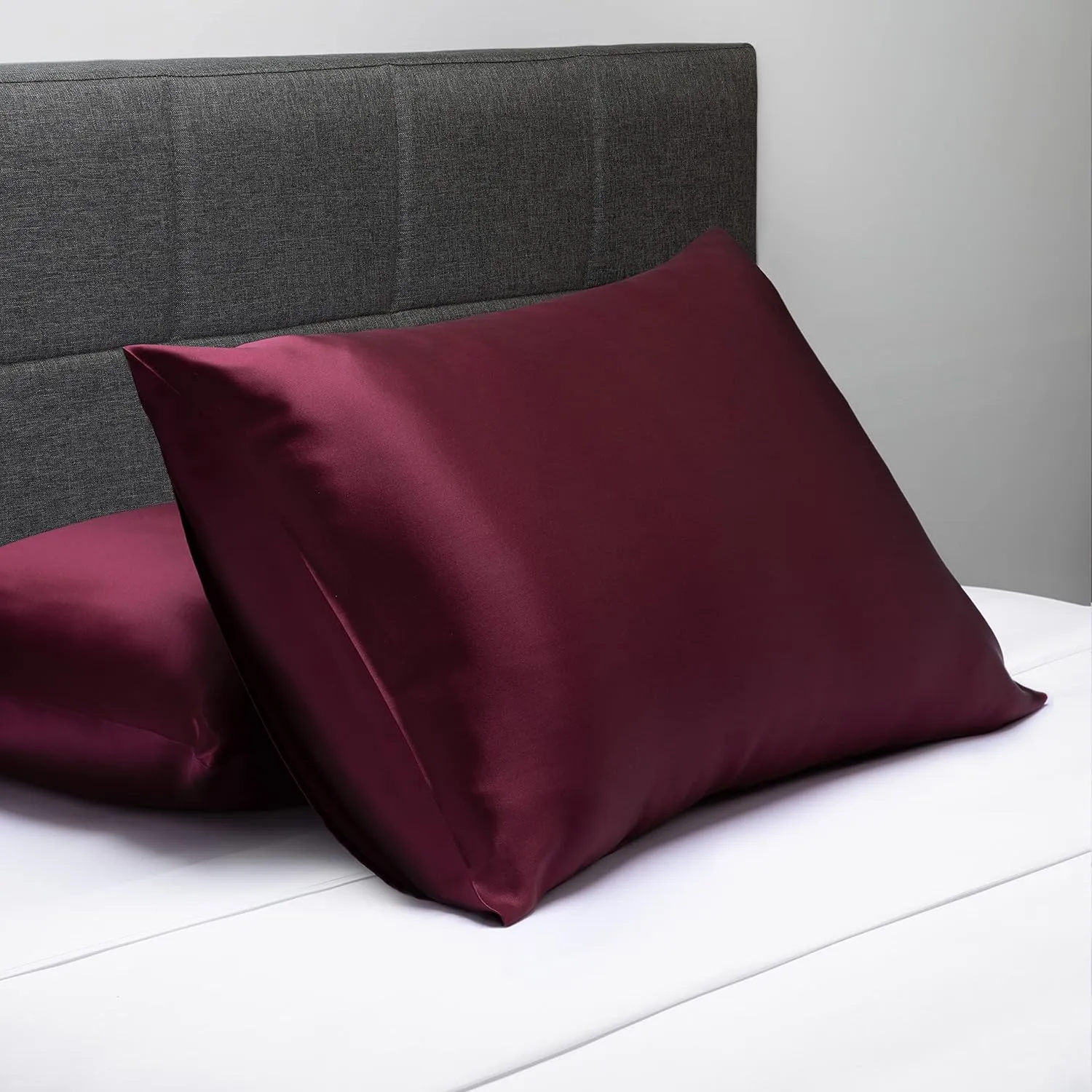 Fishers Finery 25mm 100% Pure Mulberry Silk Pillowcase, Good Housekeeping Winner (Red, Standard)