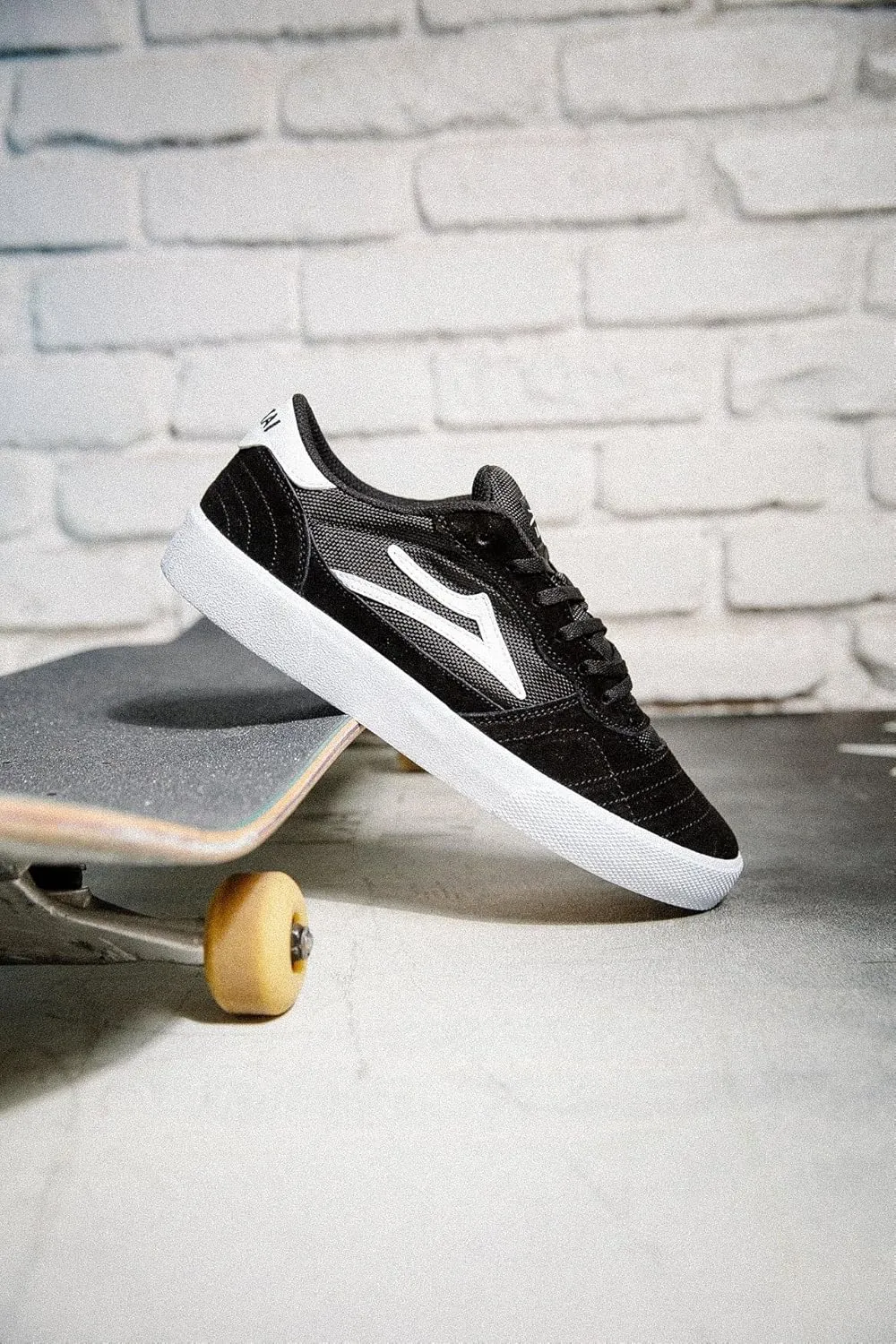 Lakai Men’s Cambridge Low-Top Skateboarding Shoe