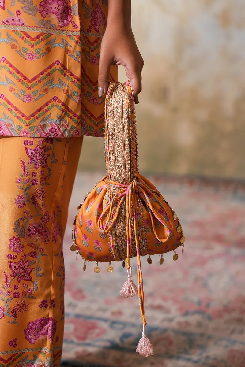 Mehreen Gulabi Potli