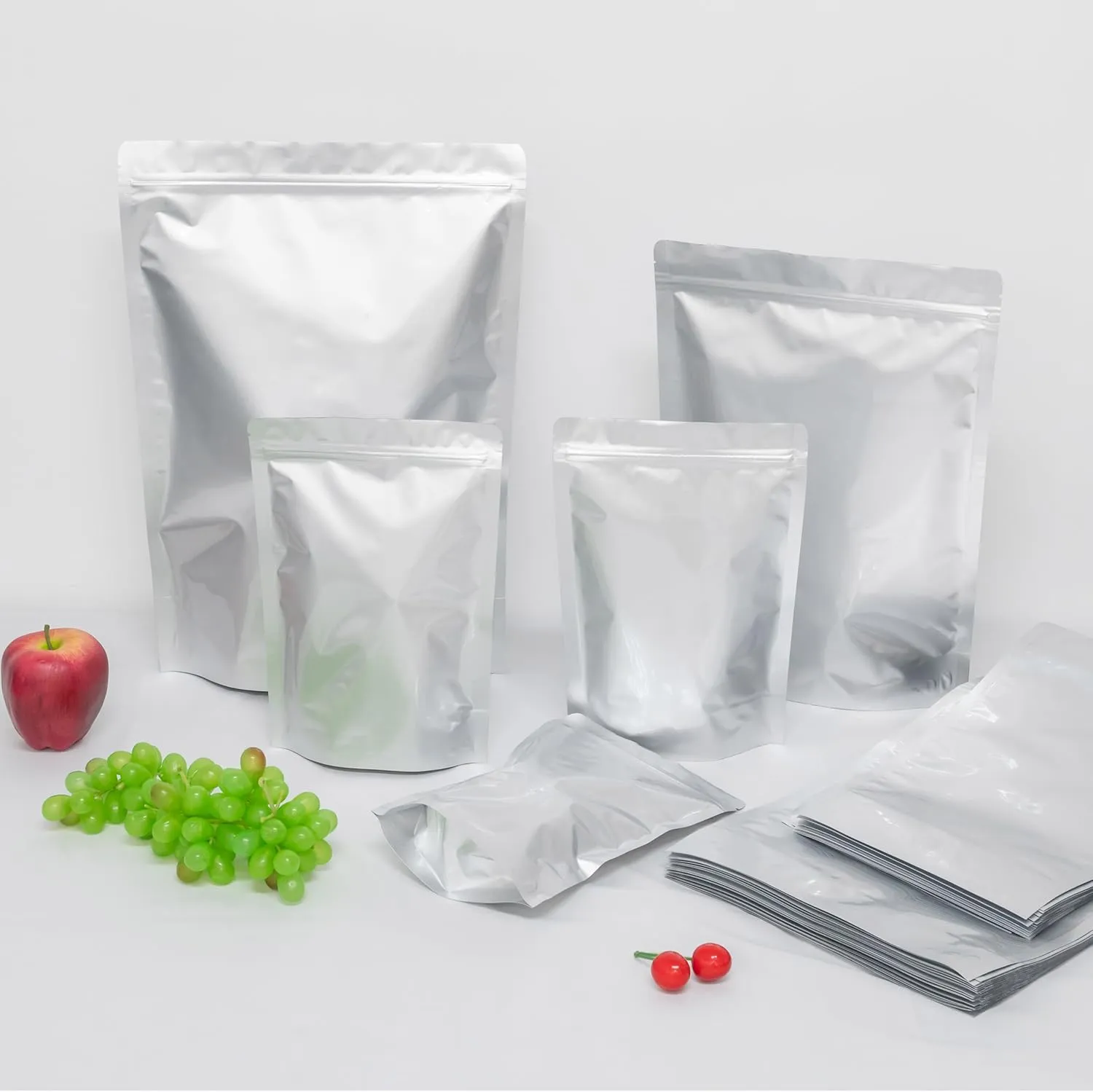 Mylar Bags 1Gallon 100PCS 14"X10" for Food Storage with Oxygen Absorbers&Labels,10Mil Thick Resealable Zipper&Heat Sealable Stand Up Bags for Long Term Food Storage,Dried Food,BPA Free