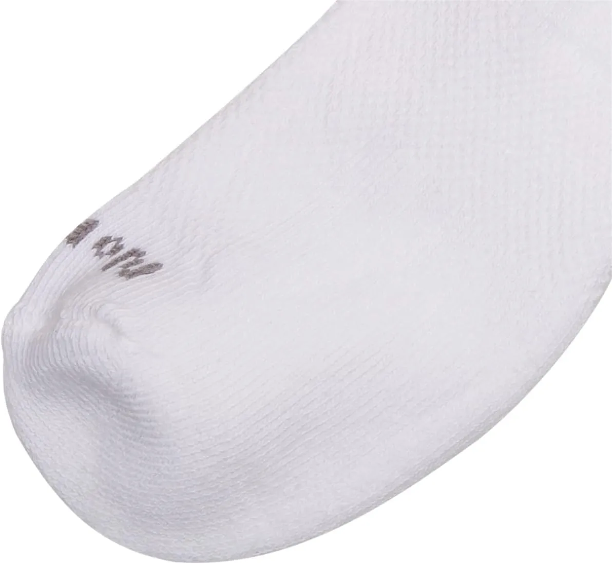 No Nonsense Women's Soft & Breathable Ventilated No Show Liner