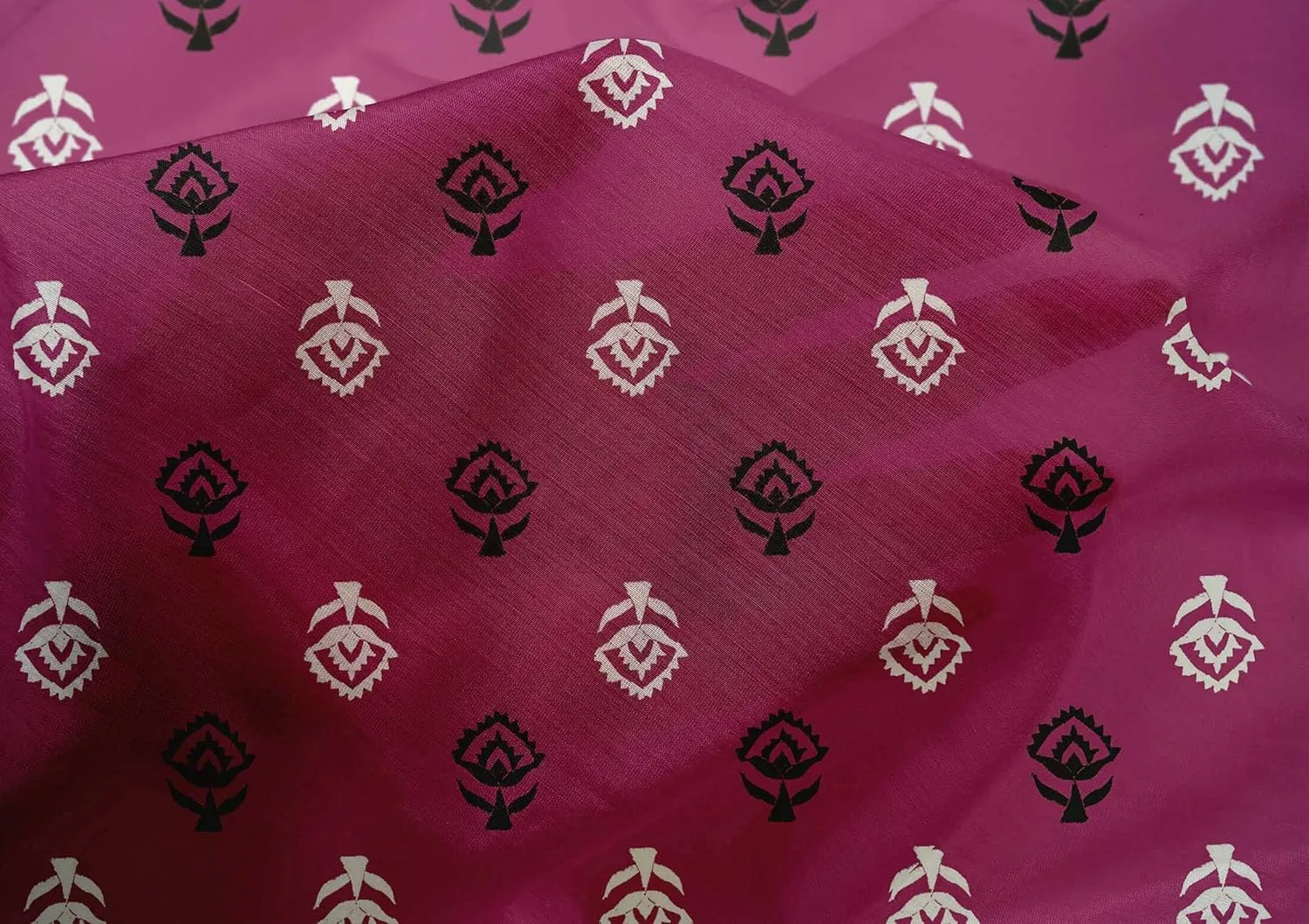 oneOone Cotton Silk Dark Magenta Fabric Block Craft Projects Decor Fabric Printed by The Yard 42 Inch Wide-SC