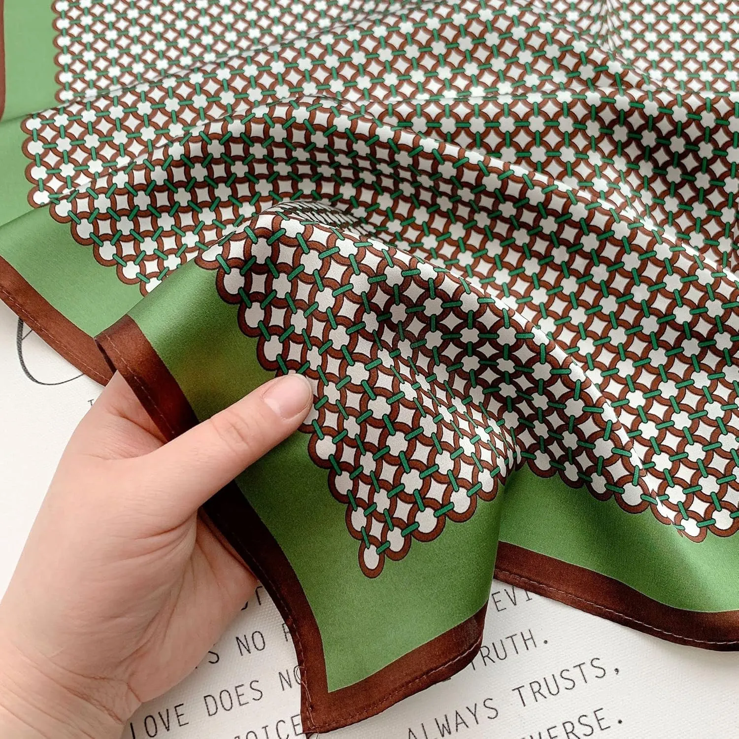 PoeticEHome 100% Mulberry Silk Neck Scarf 21"x21" Small Square Scarfs for Women Gift Packed
