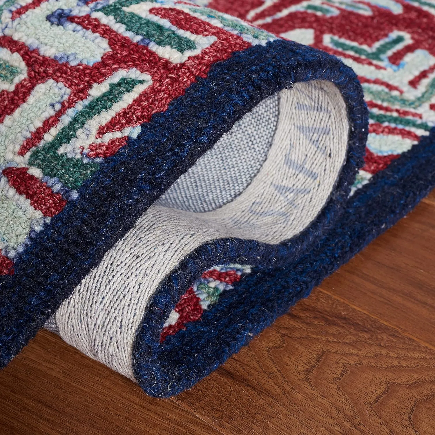SAFAVIEH Capri Collection Area Rug - 9' x 12', Red & Green, Handmade Wool, Ideal for High Traffic Areas in Living Room, Bedroom (CPR208Q)