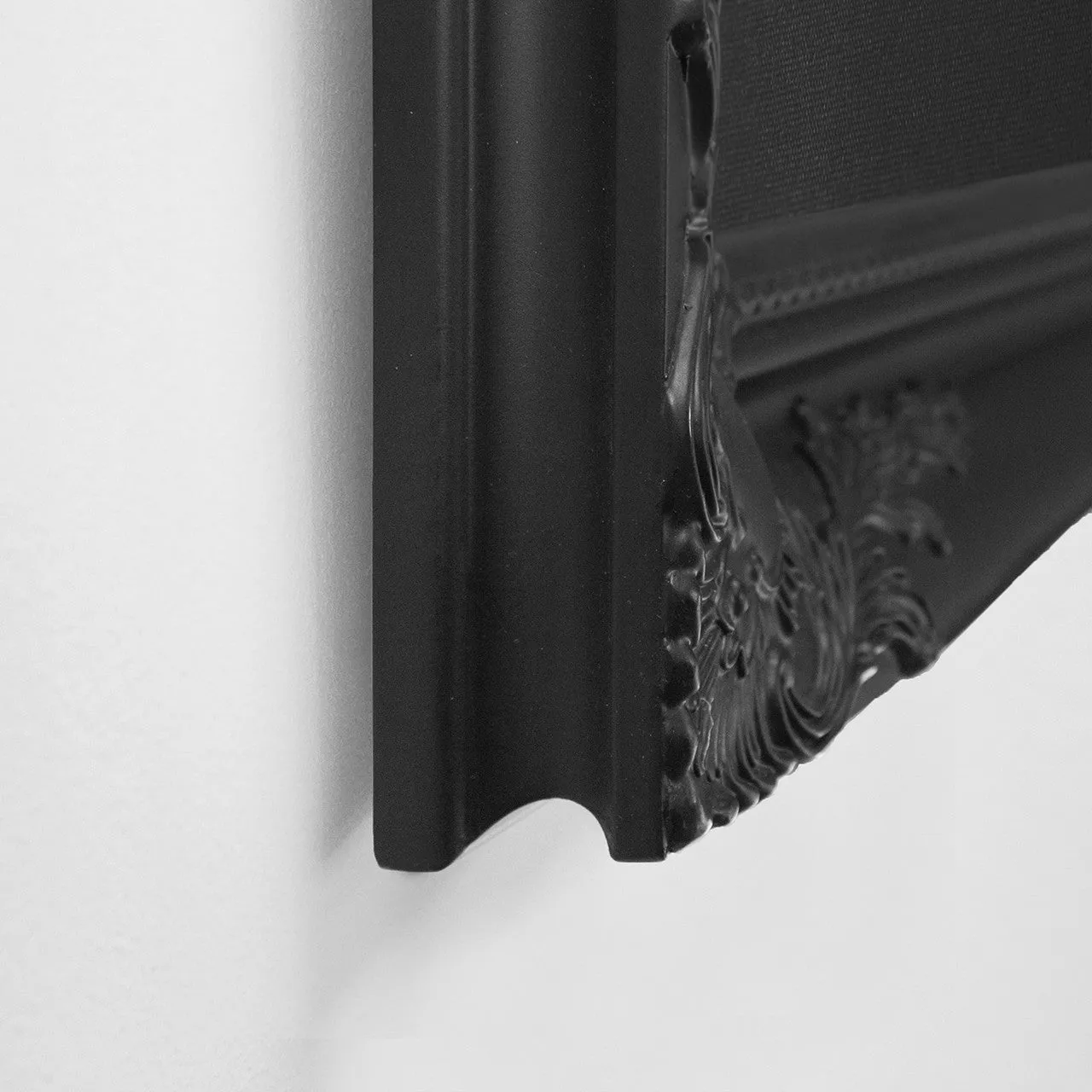 Senora Emanuela' Canvas
