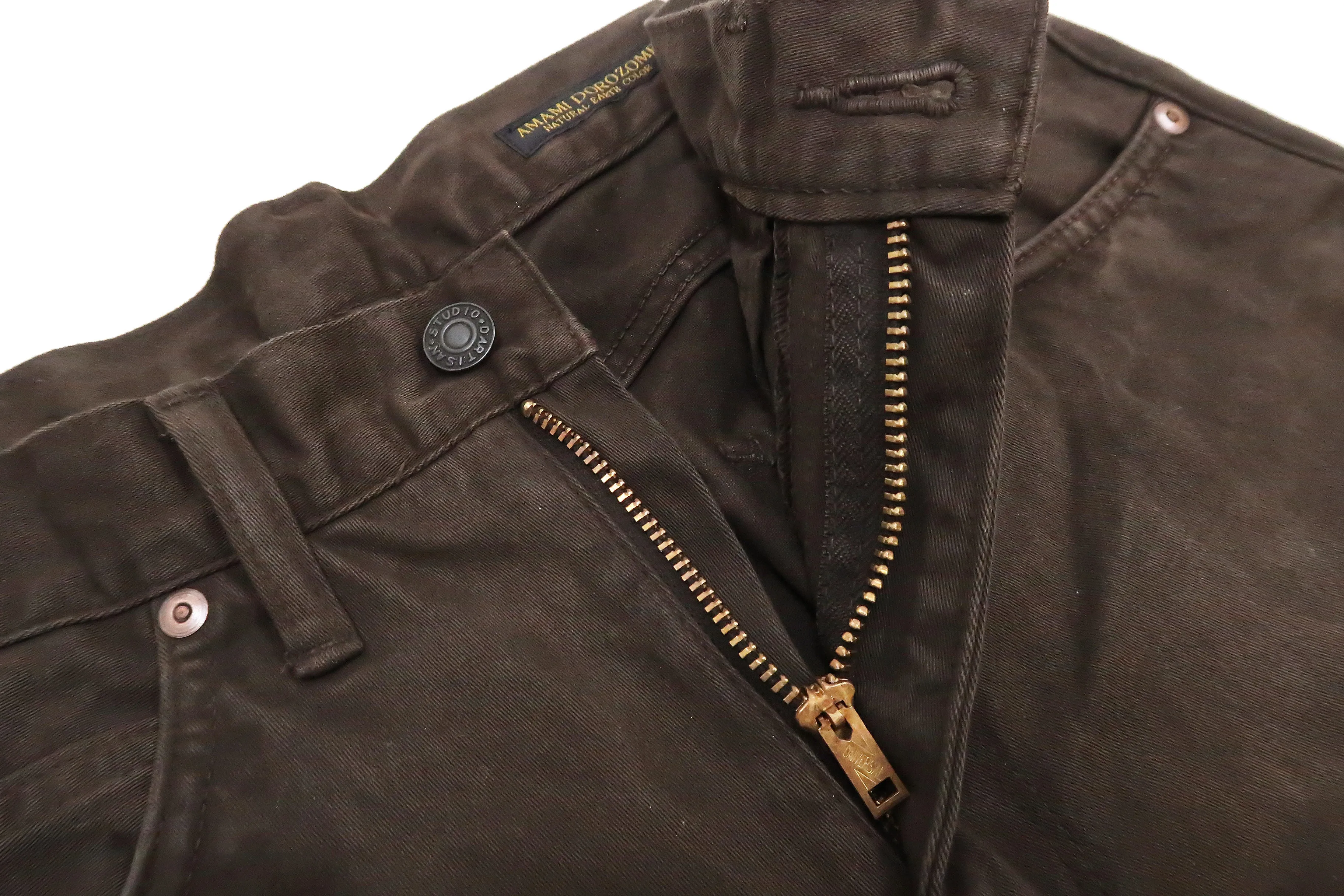 Studio D'artisan Slim Tapered Pants Men's Amami Dorozome EASTERNER Cotton Sateen Jeans with Natural Mud Dye 1852-DORO Drak-Brown