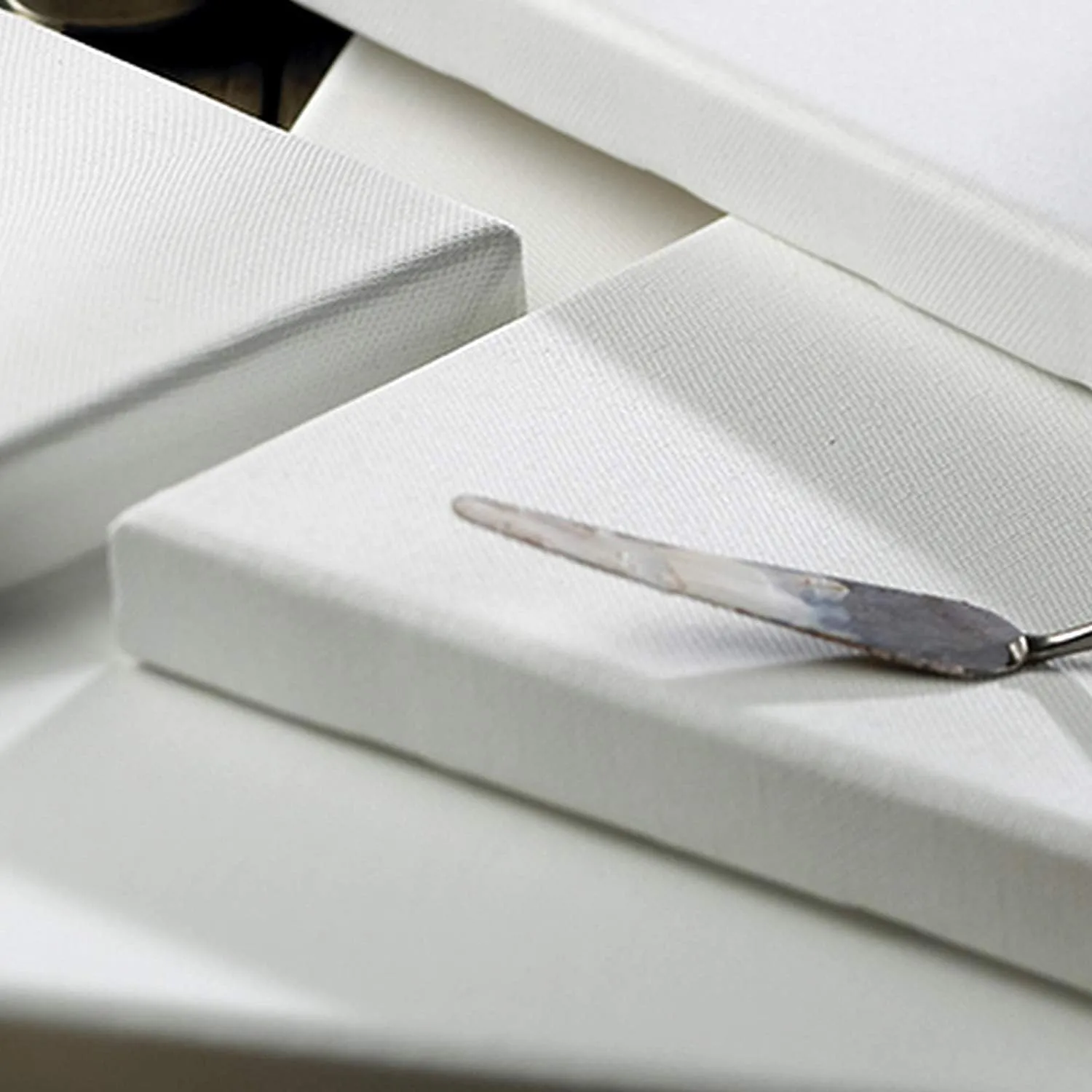 Winsor & Newton Professional Linen Canvas, 16 x 20"