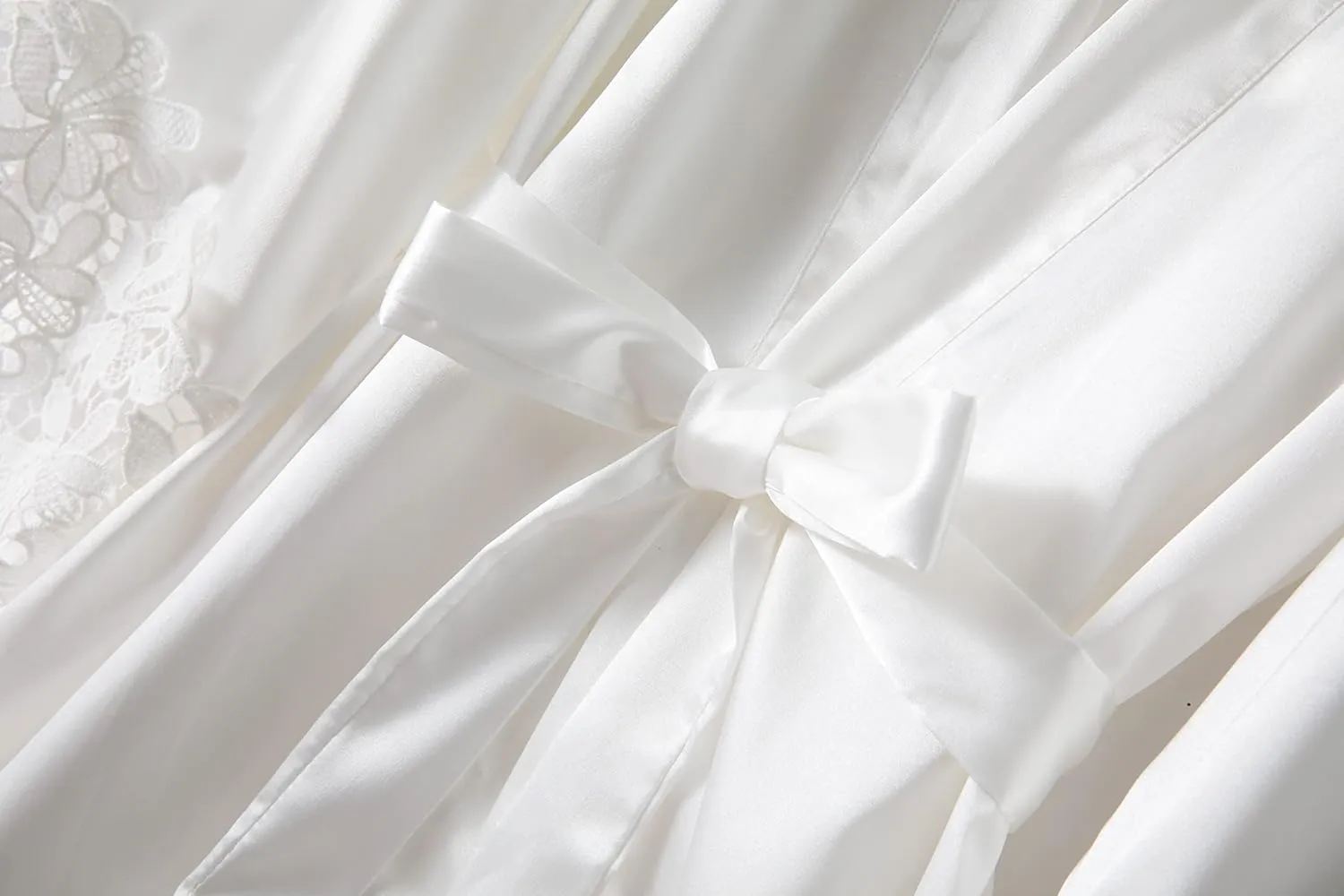 Women's Bride Bridesmaid Silky Robes with Lace Trim Bridal Embroidery Bathrobe for Wedding Party Sleepwear